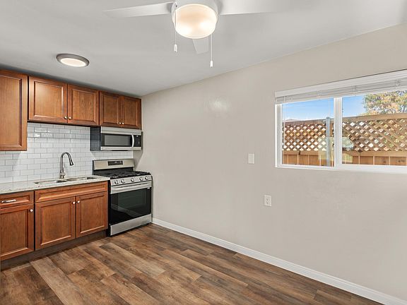 3rd image of 4760 Bancroft St