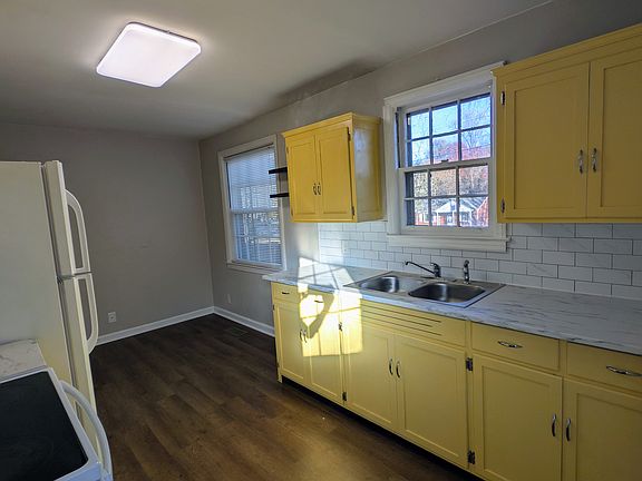 2nd image of 208 Graylynn Dr
