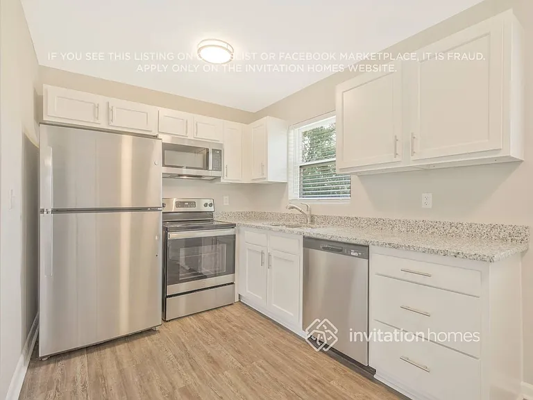 1144 Skye Dr E — Photo 11