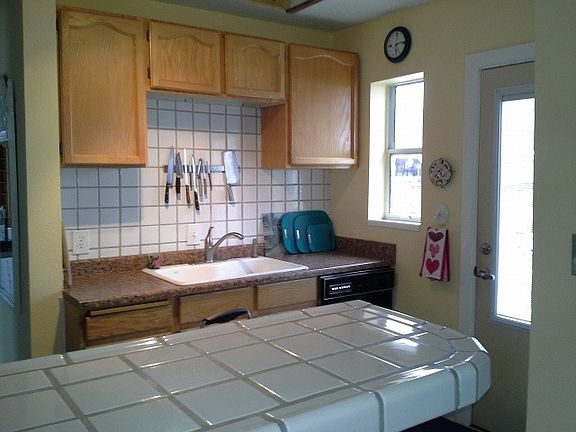 4th image of 2562 E Lambourne Ave