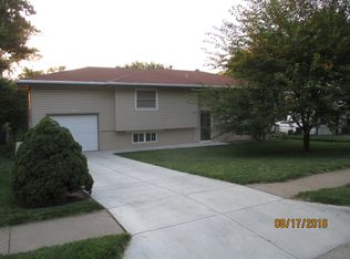 2824 Bryan Ave, Bellevue, NE 68005