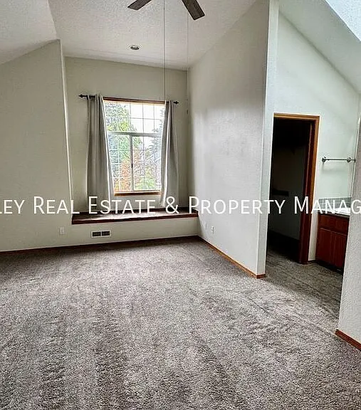 10271 SW Evergreen Ct — Photo 7