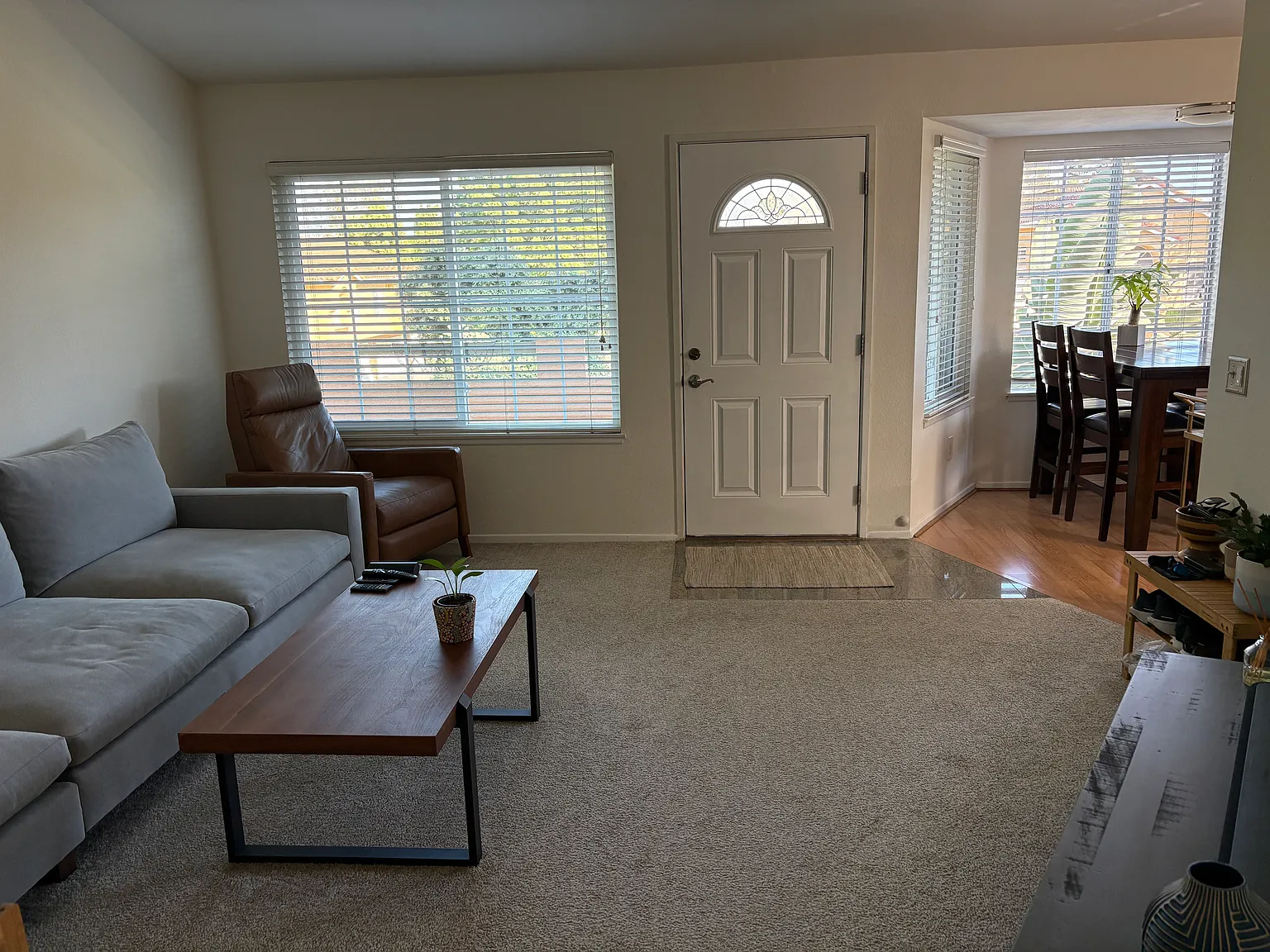 2 bed, 1032 sqft, $3,350 — Photo 2