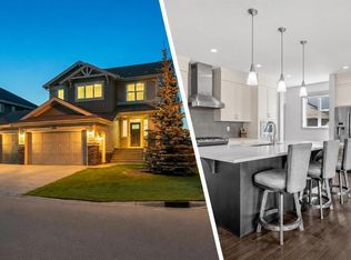 229 S Stonemere Bay, Chestermere, AB T1X 0S1