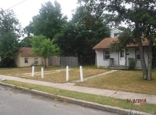 404 Lilac St, Lakehurst, NJ 08733