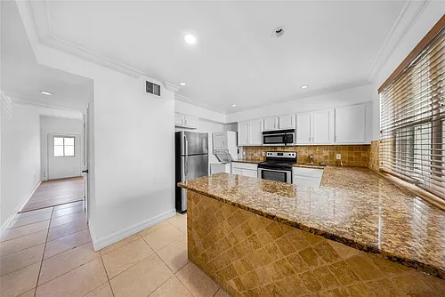 7801 Hispanola Ave #5 Photo 1