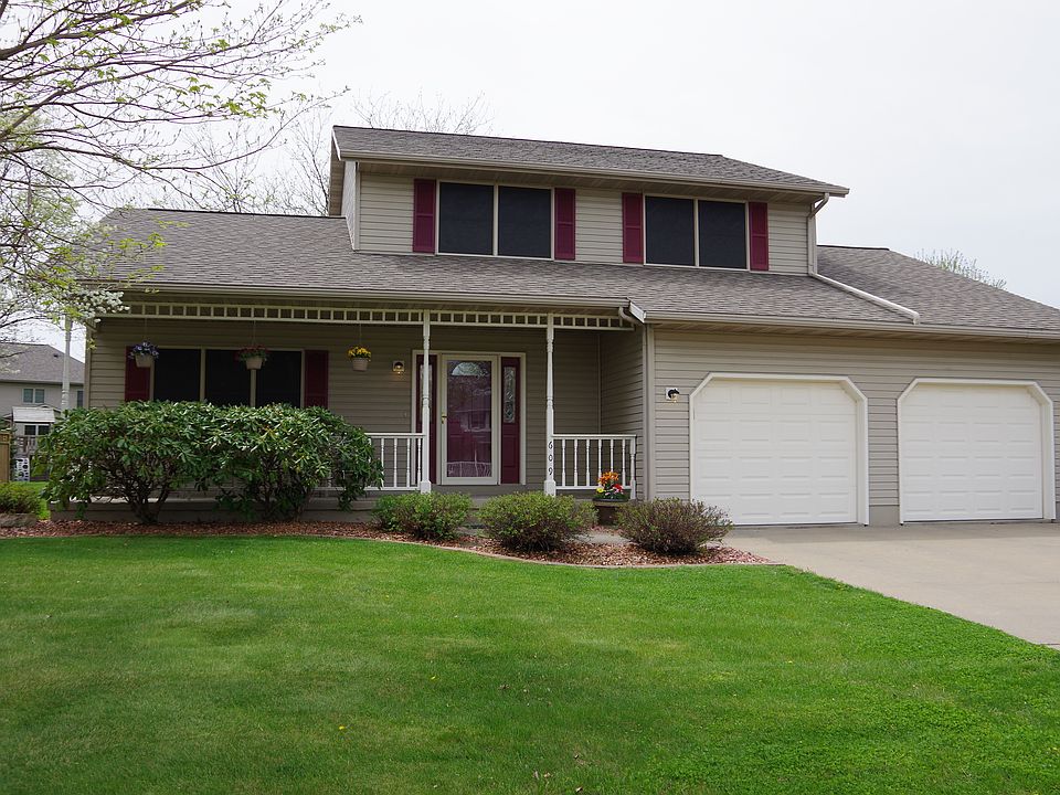 609 Melville Ave 