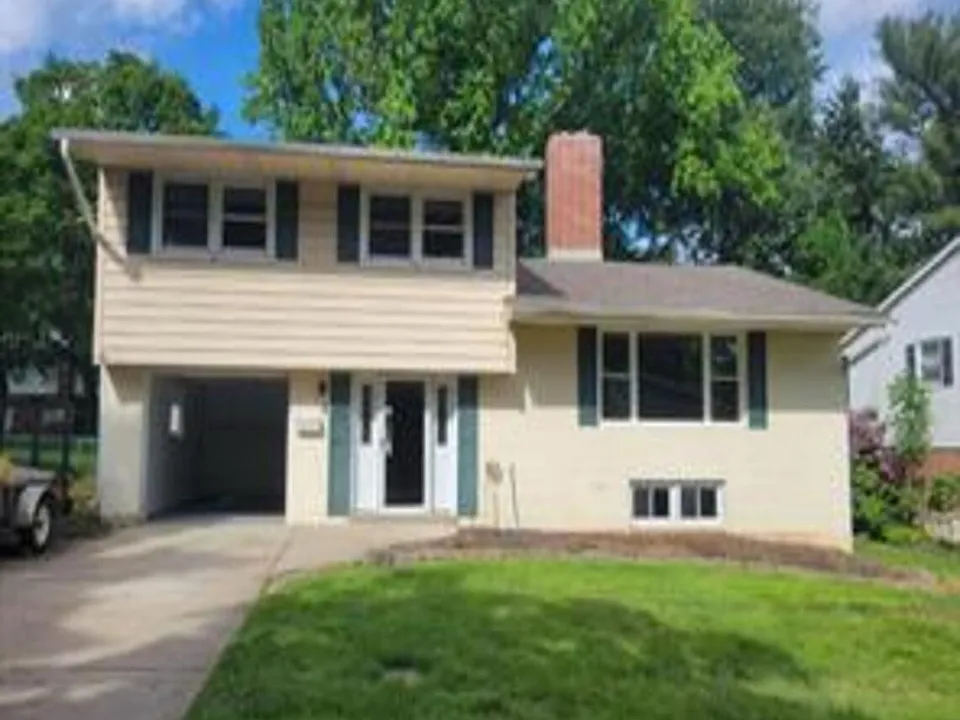 1423 Carson Rd