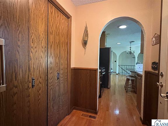 5th image of 1024 329th Ave NW