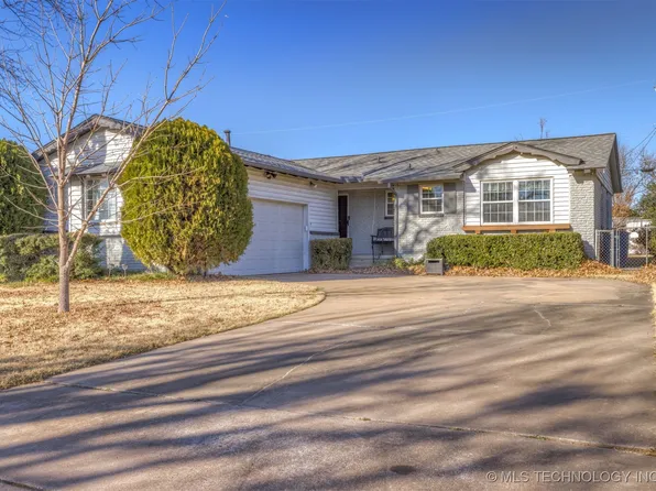 9781 E 5th St, Tulsa, OK 74128