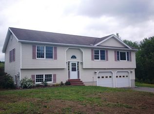 1234 Augusta Rd, Winslow, ME 04901