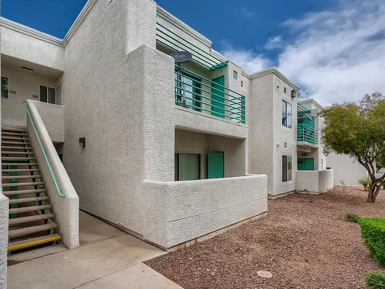 7100 Pirates Cove Rd #2086 — Photo 12