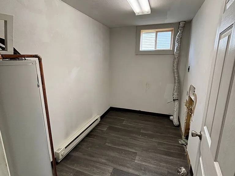 1481 Northern Ave — Photo 14