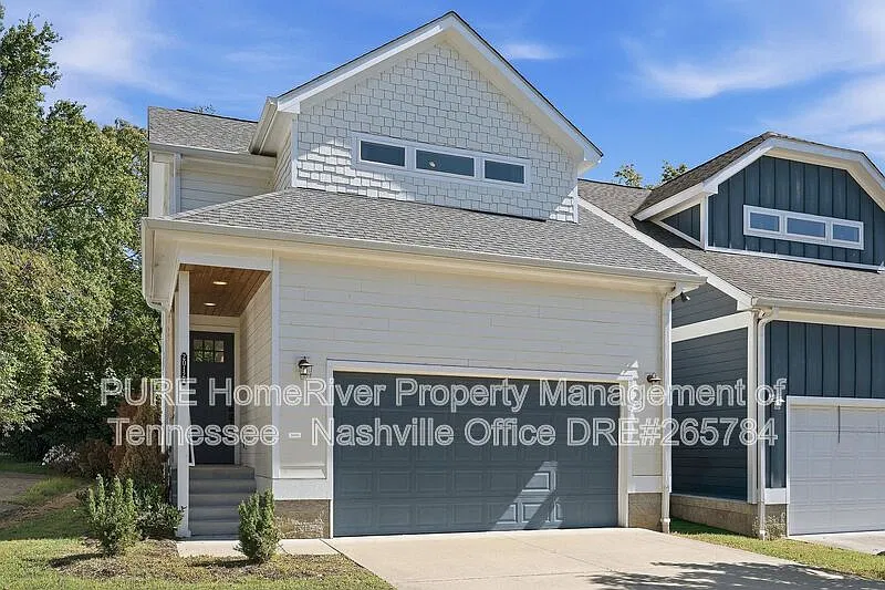 4 bed, 2.5 bath, 2136 sqft, $3,290 — Photo 3