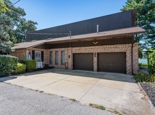 302 Grayson Rd, La Porte, IN 46350