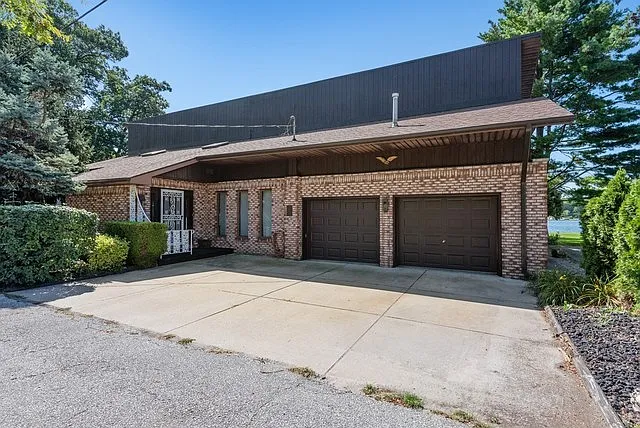 302 Grayson Rd photo 1