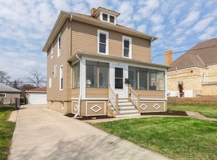 322 Standish St, Elgin, IL 60123