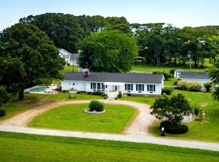 365 Hopedale Farm Rd, Reedville, VA 22539