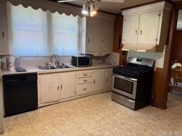 5396 Highway 371, Blevins, AR 71825
