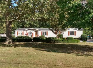 2799 Gregg Dr, La Grange, NC 28551
