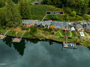 136 E Trafzer Ln, Tidewater, OR 97390