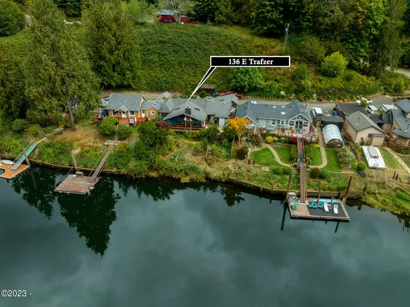 136 E Trafzer Ln, Tidewater, OR 97390
