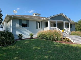 924 Indiantown Rd, Weems, VA 22576