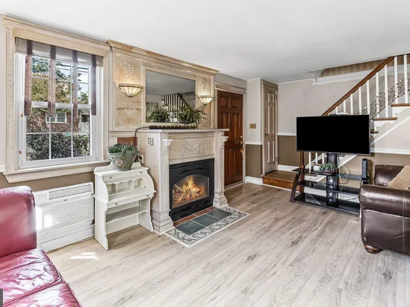 425 Prospect Ave, Prospect Park, PA 19076