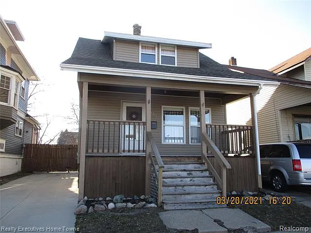 1103 10th Ave photo 1