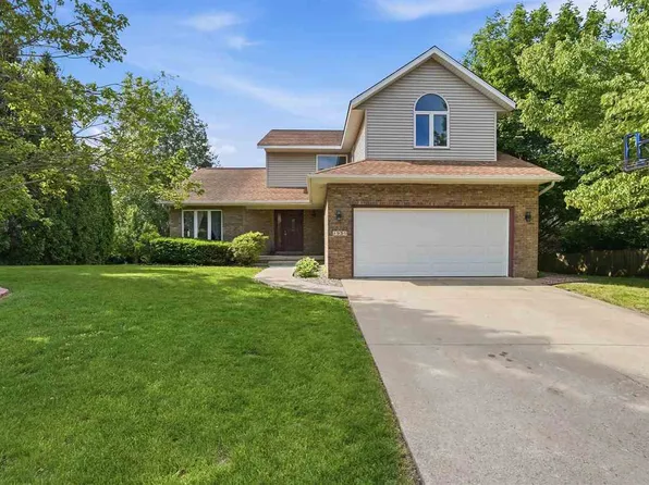 1935 Flanigan Ct, Iowa City, IA 52246
