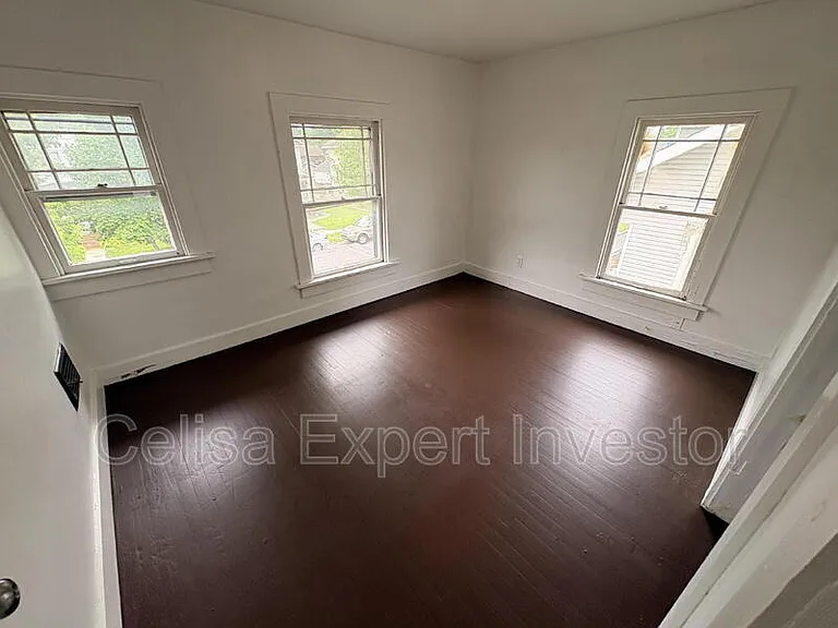 644 Greenlawn Ave — Photo 8