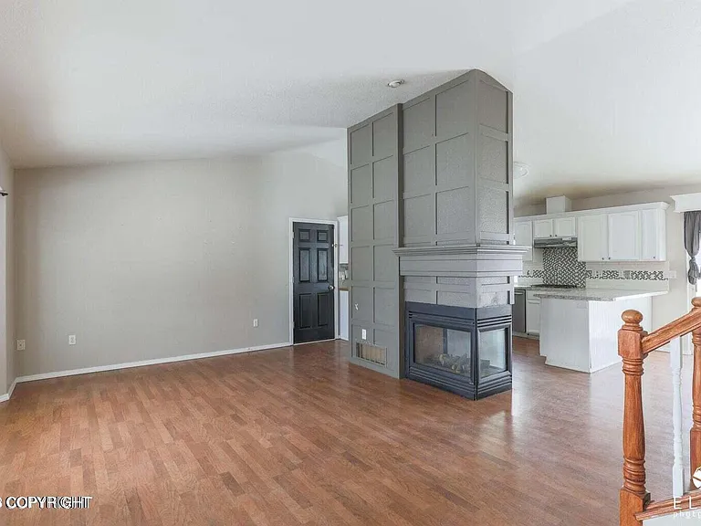 1204 S Frontier Dr — Photo 7