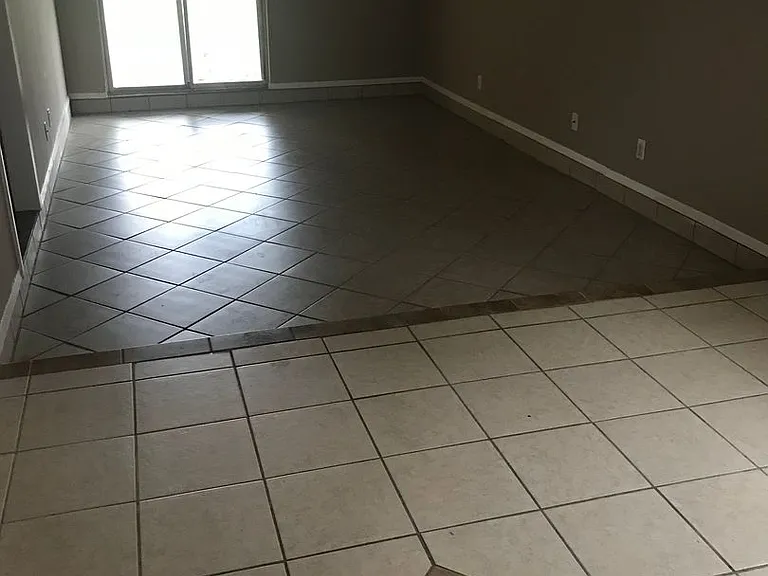 1507 Pine Ridge Dr — Photo 2