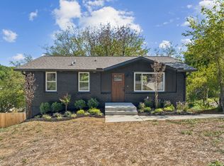 2629 Combs Dr, Nashville, TN 37207