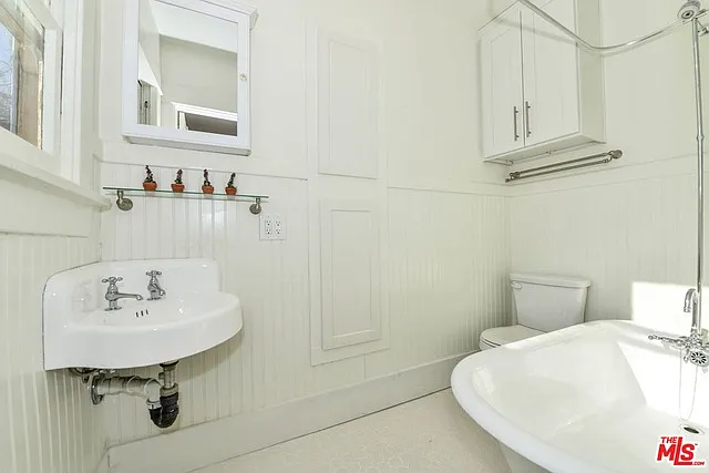 237 Pacific St #F — Photo 7