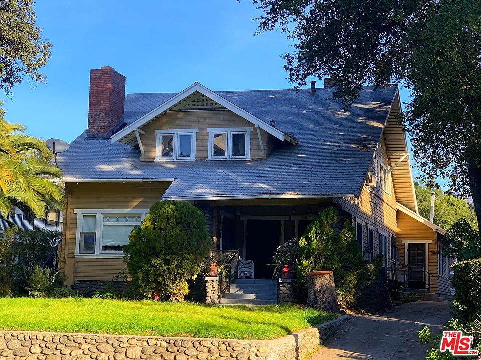 1st image of 803 E Villa St