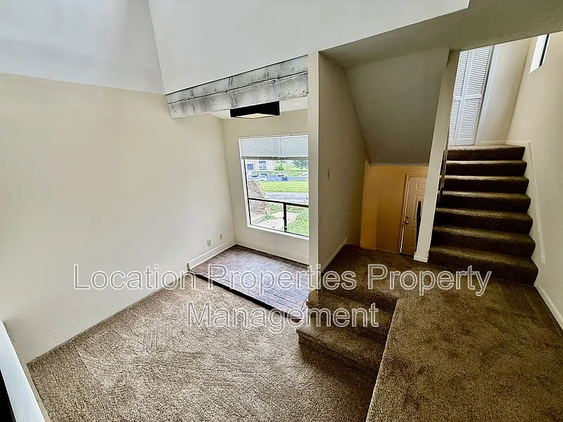 3 bed, 2.0 bath, 1665 sqft, $1,695 — Photo 4