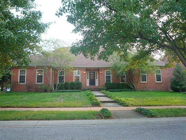 1st image of 4513 Clubhouse Dr