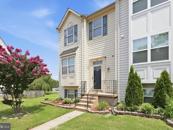 8731 Deblanc Pl, Manassas, VA 20110