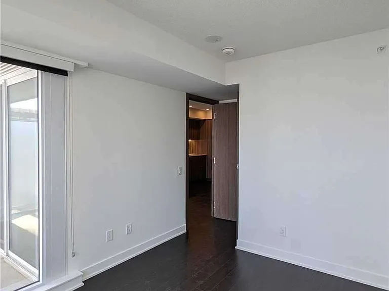 19 Bathurst St #4107 — Photo 6