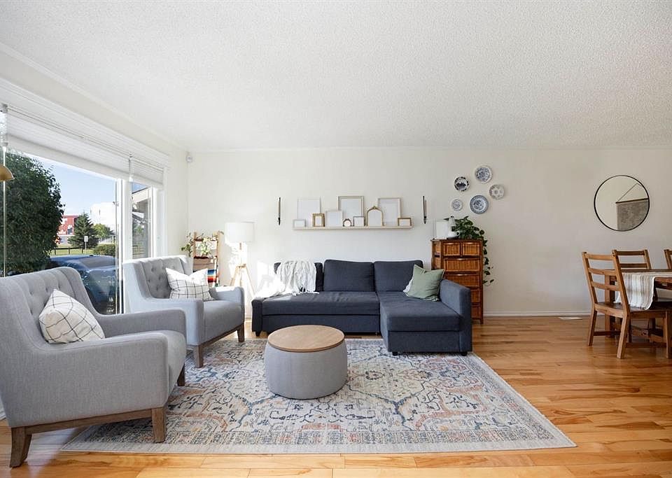 1st image of 254 W Wolverine Dr