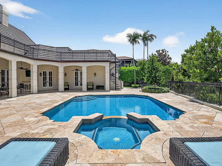 377 E Coconut Palm Rd — Photo 49