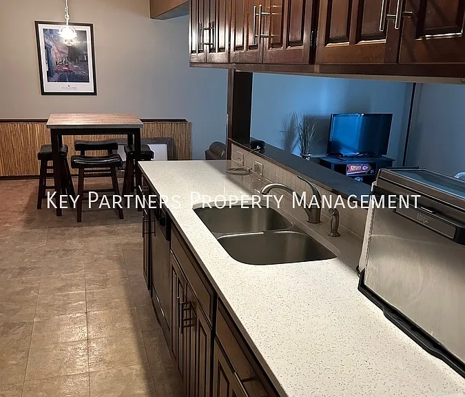 435 W 104th St #B — Photo 6