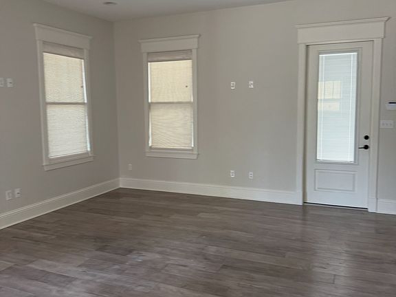 3rd image of 510 Mill St