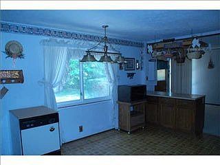 5th image of 137 Totten Dr