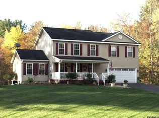 28 Old Bend Rd, Fort Edward, NY 12828