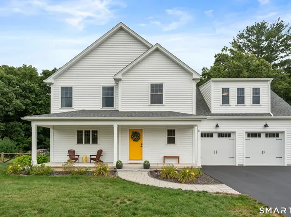 11 Harness Way, Granby, CT 06035