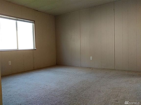 5th image of 11901 55th Ave NE Unit 3