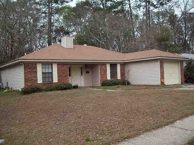 1st image of 1446 Valley Green Dr