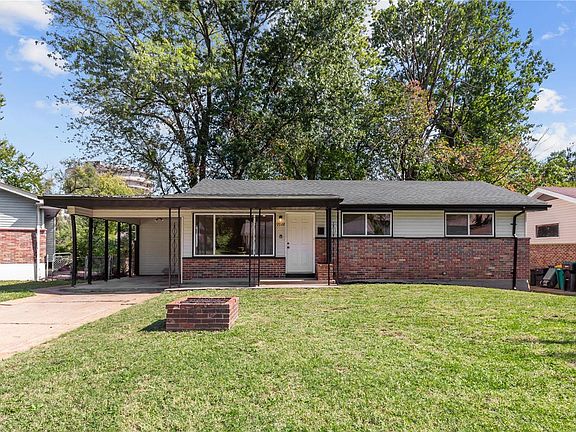 2nd image of 9928 Castle Dr